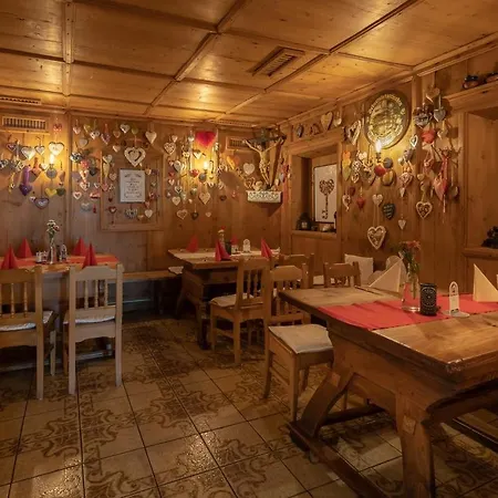 Gasthof Eschbacher Familie Lugstein Piesendorf