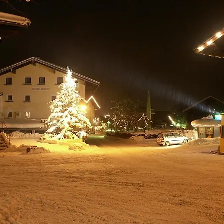 Frühstückspension Gasthof Eschbacher Familie Lugstein Piesendorf